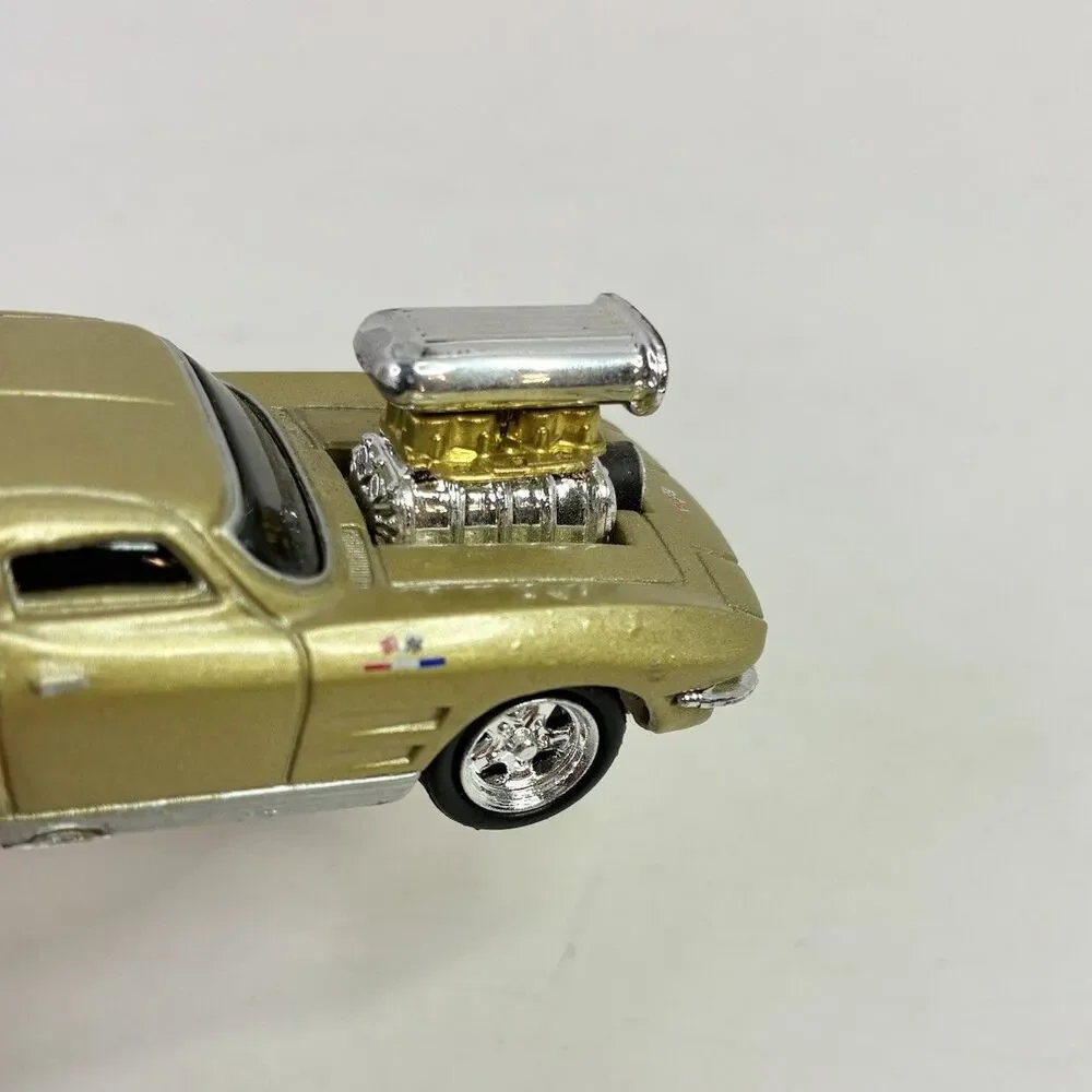 Lot of 5 Funline Muscle Machines 2002 Diecast Cars HotRods 1:64 3